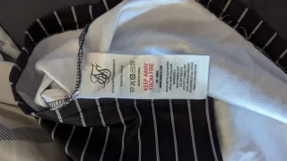 Camiseta SikSilk rayas doradas