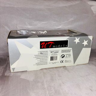 Porsche 911 993 Turbo 1:18 UT Models