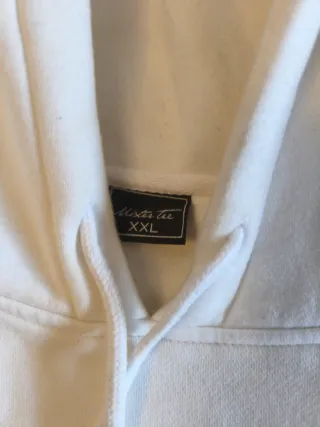 Sudadera Mister Tee Blanca con Estampado