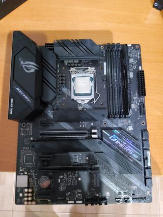 Placa Base Asus ROG Strix B460-F Gaming