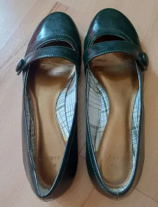 Zara Zapatos planos Talla 39-40