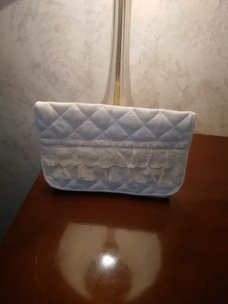 Beauty case in cotone e pizzo