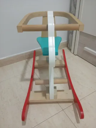 Caballito de madera para niños