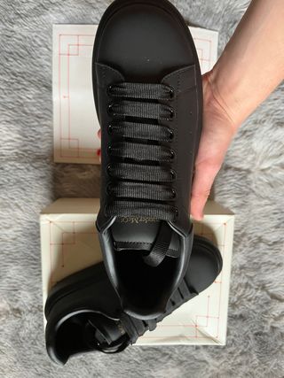 Scarpe Alexander McQueen nere 43