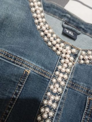 Cazadora vaquera con perlas