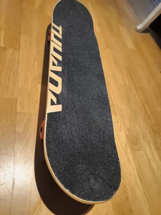 Monopatín Tijuada. casco Olsson . Proteccion pack