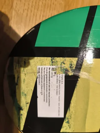 Monopatín Tijuada. casco Olsson . Proteccion pack