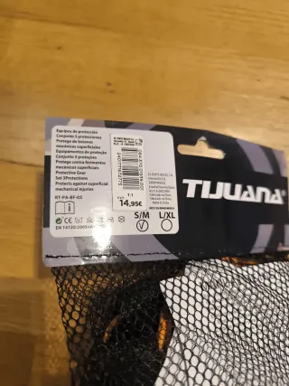 Monopatín Tijuada. casco Olsson . Proteccion pack