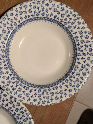 Set 4 Piatti Fondi English Ironstone