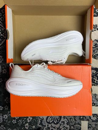 Nike vomero Plus Donna Bianco