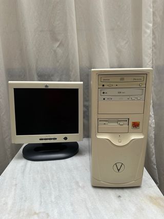 Torre Ordenador y Monitor HP Beige