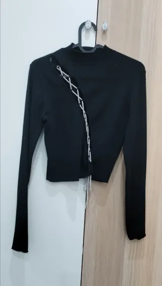 Jersey Bershka negro