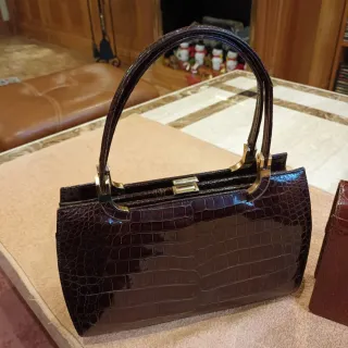 Bolsos Piel Cocodrilo Marrón y Dorado