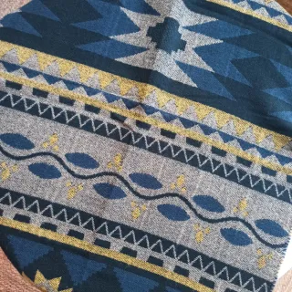 Bufanda grande motivos étnicos