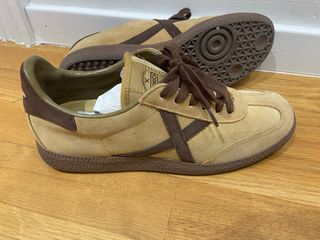 Zapatillas Munich Beige y Marrón