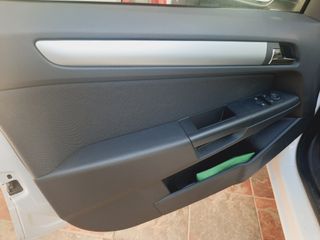 Opel Astra 2009 - Sólo 66 mil kms. ¡ACTUALIZADO!