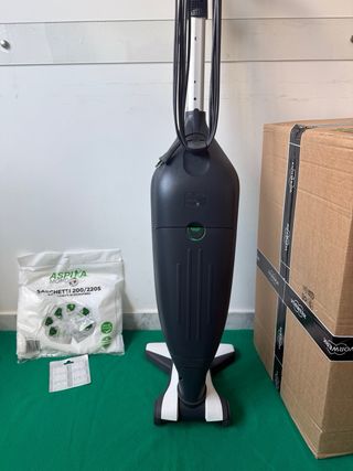 Aspirapolvere Folletto VK220S accetto permute