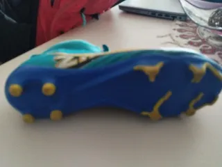 Scarpe da calcio per bambini, taglia 38.5