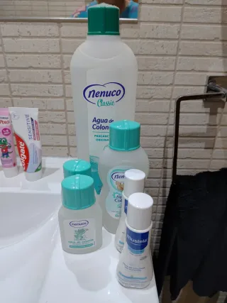 Lote Colonias Nenuco y Mustela