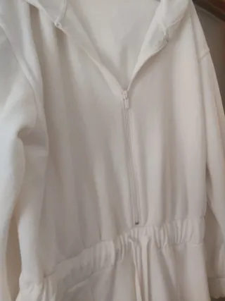 Mono Zara Beige con Capucha