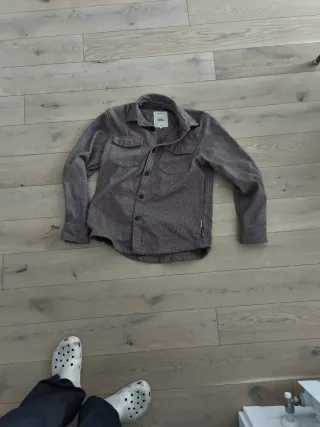 Camisa hipster marrón y gris