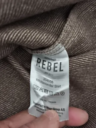 Camisa hipster marrón y gris