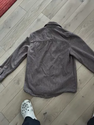 Camisa hipster marrón y gris