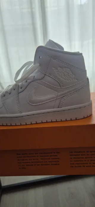 Zapatillas Air Jordan 1 Mid Blancas