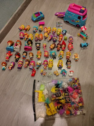 Lote PinyPon +40 figuras, coche y ambulancia
