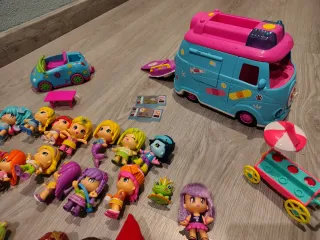 Lote PinyPon +40 figuras, coche y ambulancia