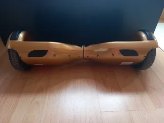 Hoverboard Dorado con Cargador , Mando y bolsa.