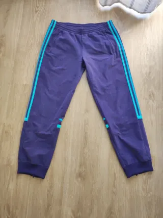 Pantalón Adidas terciopelo morado turquesa