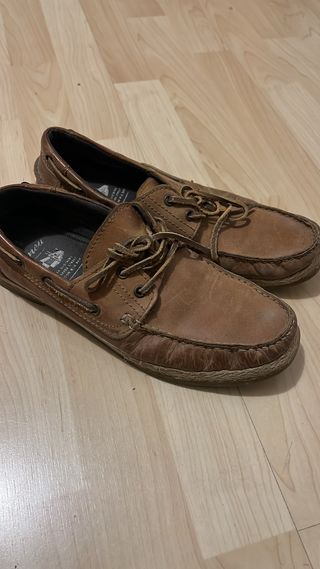 Zapatos náuticos de verano marrones. MUY cómodos.