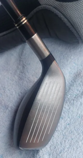 TaylorMade Rescue 3 19°