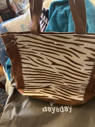 Bolso de ante con estampado cebra