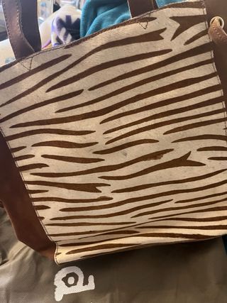 Bolso de ante con estampado cebra