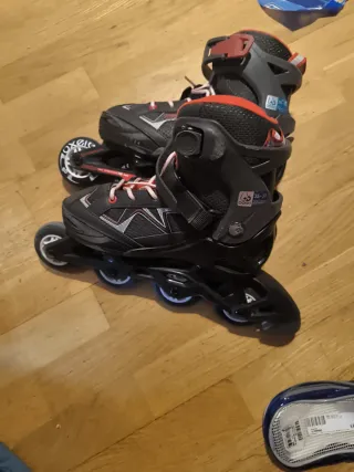 Patines en línea negros y rojos talla 35-38