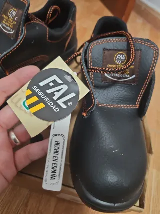 Calzado de seguridad FAL Talla 41