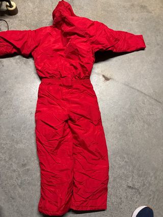 Buzo de esquí rojo para 10 años