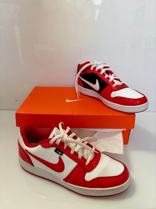 Zapatillas Nike Court Low Rojas y Blancas