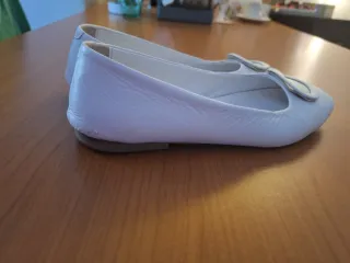 Ballerine bianche eleganti in vera pelle quadrate