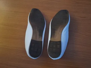 Ballerine bianche eleganti in vera pelle quadrate