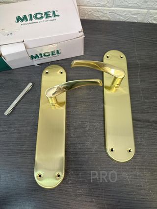 Juego de manilla Mecil