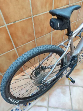 BH ATOM PRO 2025 750W Eléctrica Talla S