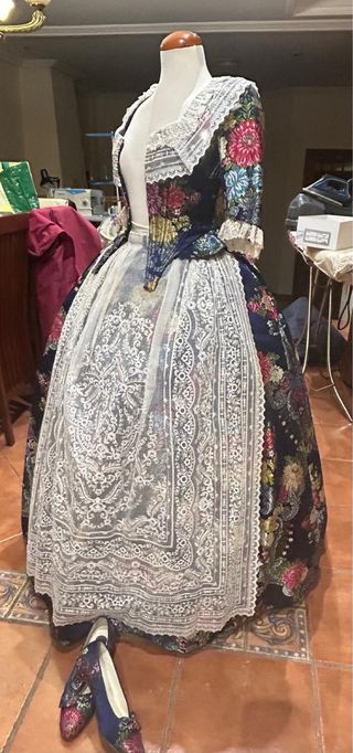 Traje de Fallera