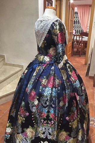 Traje de Fallera