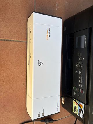 Impresora HP Deskjet 2721e e impresora Brother