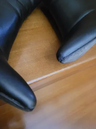 Stivaletti neri con tacco