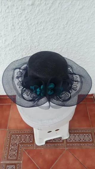 Pamela tocado azul boda