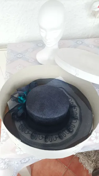 Pamela tocado azul boda